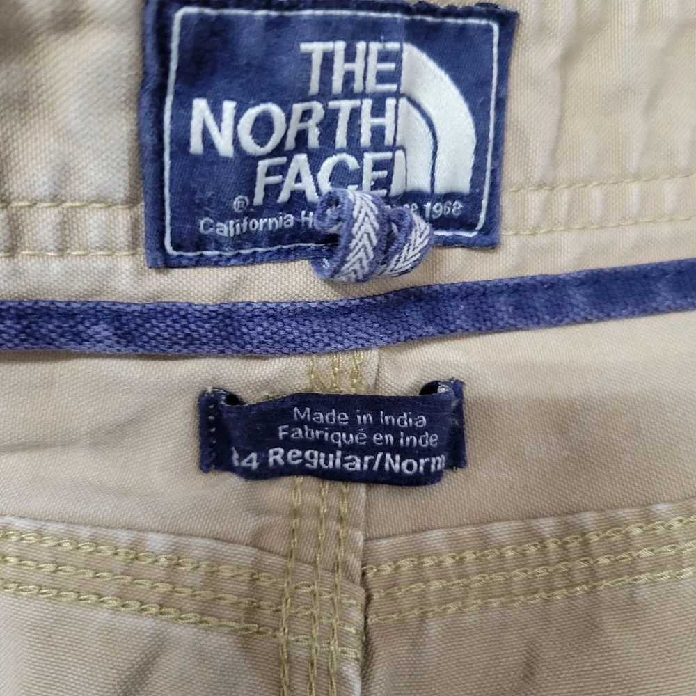 North Face Men's Loose Fitting Straight Leg Jeans Size 34/32